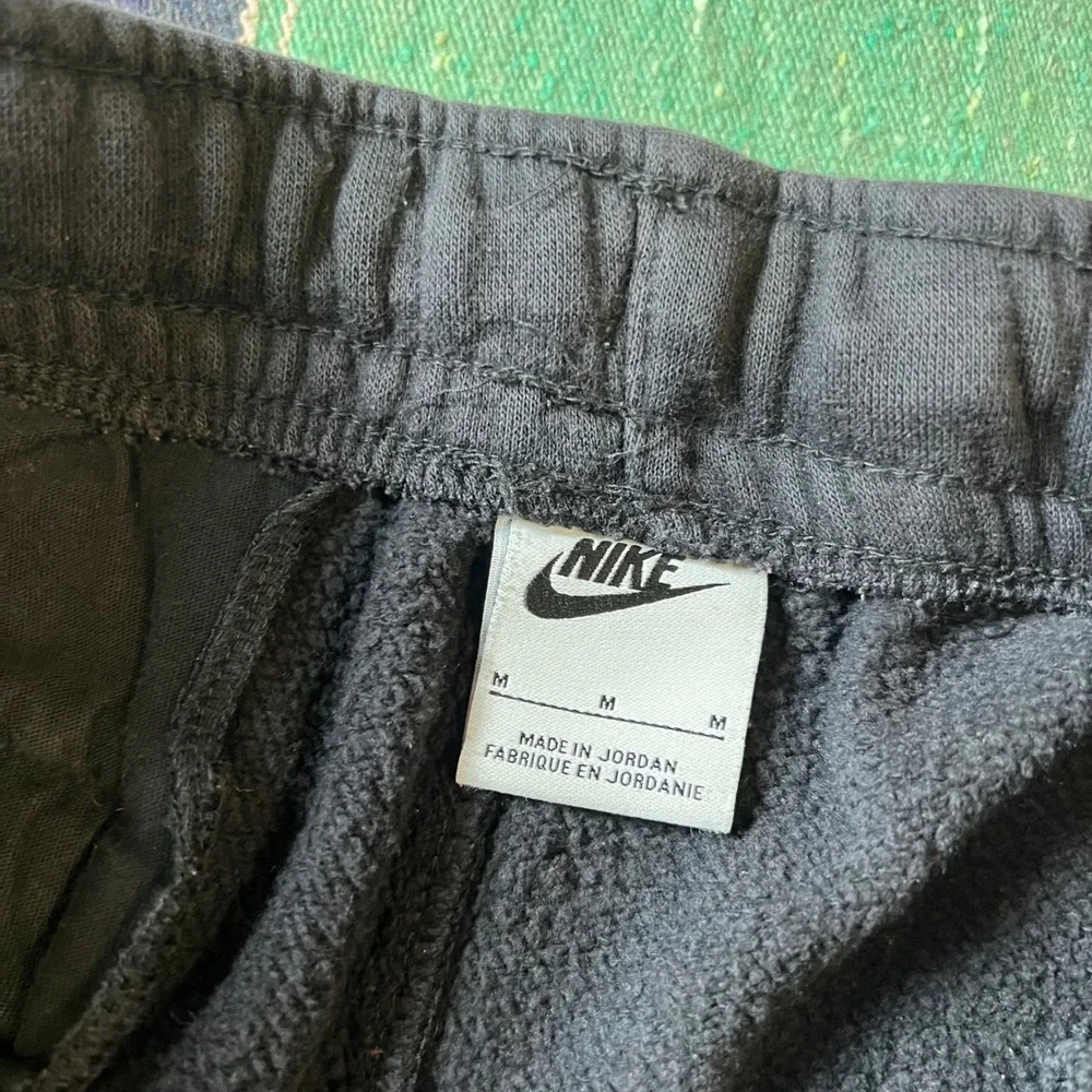 Nike Joggers Mens Medium Black Sportswear Fleece Tapered Sweatpants Futura Logo